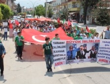 Kuzuluk Gençliği İsraili Protesto Yürüyüşü Düzenledi