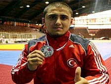 Akyazılı Güreşçimiz Dünya İkincisi Oldu