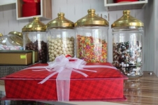 Bayramda Yine Sizinleyiz Çikolatanız Çikolata İstasyonunda