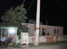 Trafo Yetersiz Gelince Tüfekle Nöbet Tutuyorlar