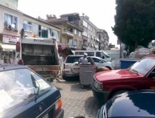 Gelişi Güzel Parklardan Çöpçülerde Şikayetçi