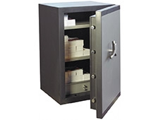 Hırsızlar Çelik Kasadaki 35Bin TL'yi Çaldılar