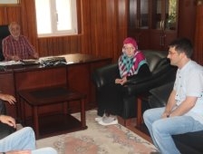 Sevdiği Genç İle Evlenebilmek İçin Müslüman Oldu