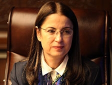 İslam yeni kabinede de görev aldı