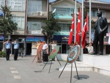 30 Ağustos Törenleri Atatürk Anıtı’na Çelenk Konulması İle Gerçekleşti