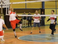 24 Kasım Voleybol Turnuvası Devam Ediyor