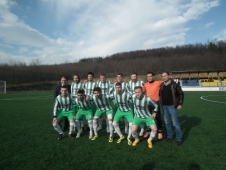 Alaağaç Liderlik Koltuğunu Bırakmadı