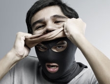 BUGÜN DOLANDIRICILARA DİKKAT !