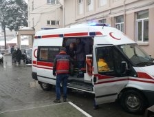 Akyazılı Ailenin Otomobili takla attı 1 ölü 2 yaralı