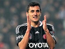 Mustafa Pektemek Sahalara Geri Döndü