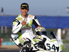 Sofuoğlu İlk Yarışı Birincilikle Tamamladı