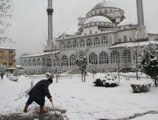 Akyazı Belediyesi Kar Mücadelesine Yeniden Başladı