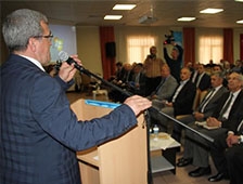 Akyazı İlçesinin Sosyo Ekonomik Kalkınabilirliği Paneli Gerçekleştirildi.