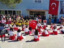 23 NİSAN KUZULUK’TA COŞKUYLA KUTLANDI