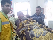 Yaşlı Amca Hastaneden Sedyeyle Oy Kullanmaya Gitti