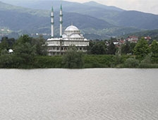 KUZULUK GÖL PARKTA ÇALIŞMALAR HIZLA DEVAM EDİYOR