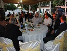 Muhtarlar Derneği İftar Yemeği Düzenledi