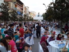 03 Temmuz’da Halk İftarımıza Davetlisiniz