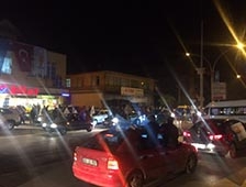 Ak Partililer Sokaklara Döküldü ( VİDEO )