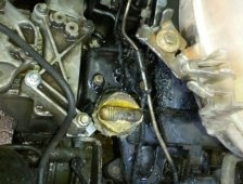 Seyir Halindeki Minibüsün Motoru Alev Aldı