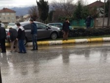 Ada Caddesi’nde Otomobil Hakimiyetini Kaybetti