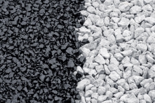 Motosikletli Genç  Önlem Alınmayan Mıcır Yığınına Daldı