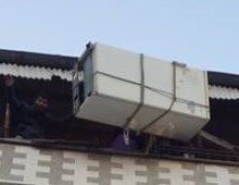 Akyazı İHH İkinci El Eşyaları İhtiyaç Sahibi Mültecilere Ulaştırıyor.