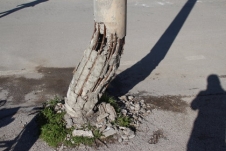 Elektrik Direği Tehlike Saçıyor.