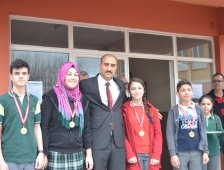 TEOG Sınavında Başarılı Olan Öğrencilere Ödül Verildi