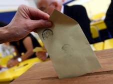 Referandum sandık görevlilerinin ücretleri ödenmeye başlandı