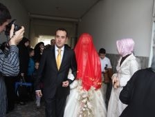 Milletvekili Yıldırım'ın Kızı Kütahya'ya Gelin Gitti