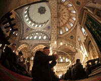 Bayram Namazı 7:30'da Kılınacak