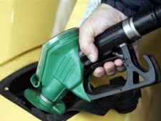 Benzindeki Yetmedi Motorine Zam!