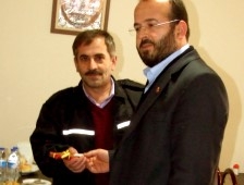 Alaağaç Muhtarından Basına Yemek