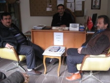 Adaylar Seçimler İçin Destek Turlarına Devam Ediyor 