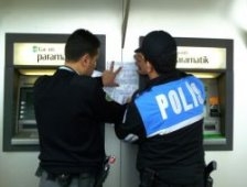 Dolandırıcılara Dikkat!