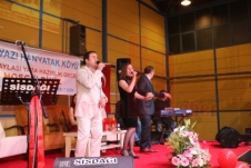 Horon Severler Salona Sığmadı