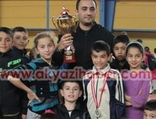 İnönü İlköğretim Okulu Şampiyon Oldu