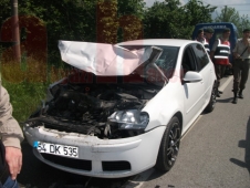 Servis Otobüsü İle Çarpıştı 1 Yaralı