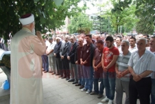 Eczacı Kemal Abuc Defin Edildi