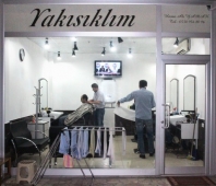 7 yıldır Akyazı Dilmen pasajında hizmet veren YAKIŞIKLIM KUAFÖR’Ü yenilendi.