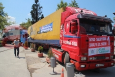 RAMAZAN FİTRESİ VE ZEKÂTLAR SOMALİYE GÖNDERİLDİ