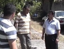 Sigaraya verdiği parayla jip aldı 