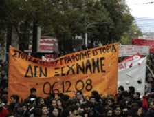 Komşu Neredeyse Batma Noktasında