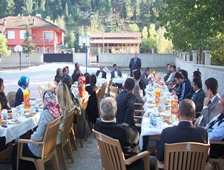 Altındere'de Tanışma Yemeği!