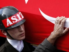 Çukurca'da saldırı:1 asker şehit