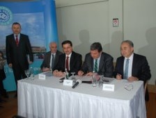 Dereli Ailesi'nden 2 Yeni Okul