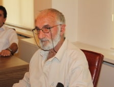 Naci Fazlıoğlu Hastaneye kaldırıldı .