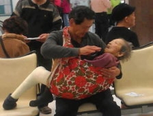 Dünya bu evladı konuşuyor!