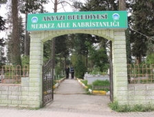 Hırsızlar Mezarlıklara Dadandılar!